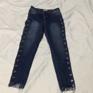 Trendy jeans